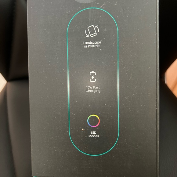 Wireless charging stand - Picture 6 of 7